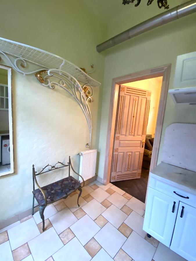 Квартира В Центрі На Вулиці Валова 21 Lviv Buitenkant foto
